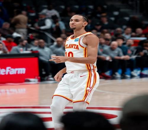 岁天才米拉,连克伊加挺,进印第安韦,爱游戏app,爱游戏官网,爱游戏体育官网,爱游戏体育app