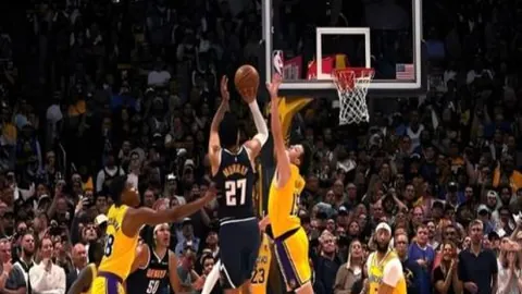 詹卢卡-曼奇尼：10人作战不容消极应战