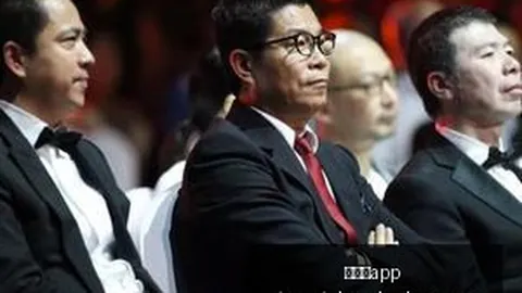 德甲赛场上马内不幸受伤，塞内加尔球迷心悬一线